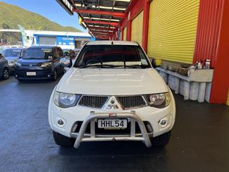 2014 Mitsubishi Triton - Thumbnail