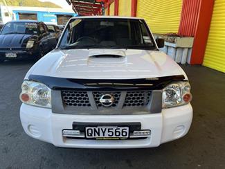 2003 Nissan Navara - Thumbnail