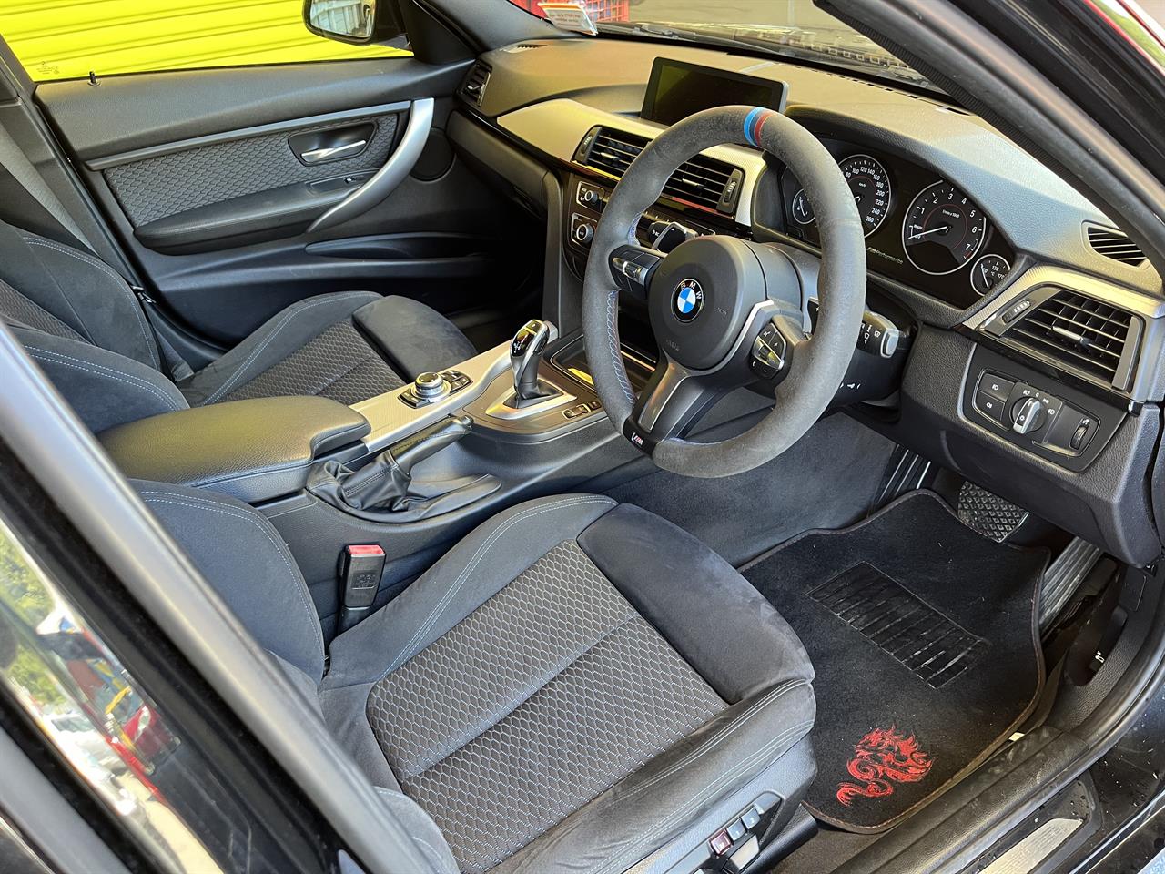 2012 BMW 320i