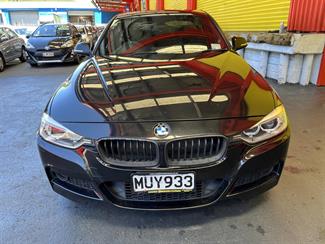 2012 BMW 320i - Thumbnail