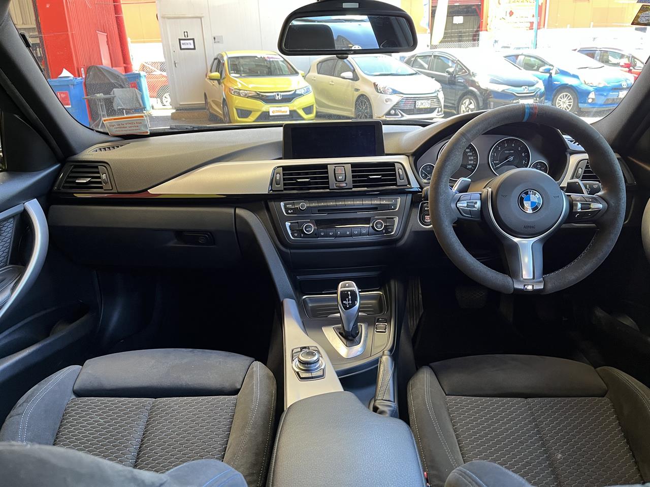 2012 BMW 320i