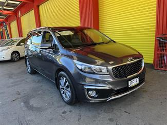 2016 Kia Carnival - Thumbnail