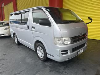 2009 Toyota Hiace - Thumbnail