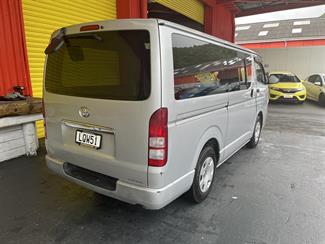 2009 Toyota Hiace - Thumbnail