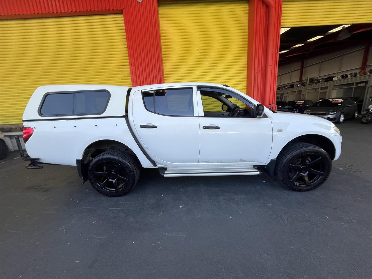 2010 Mitsubishi Triton