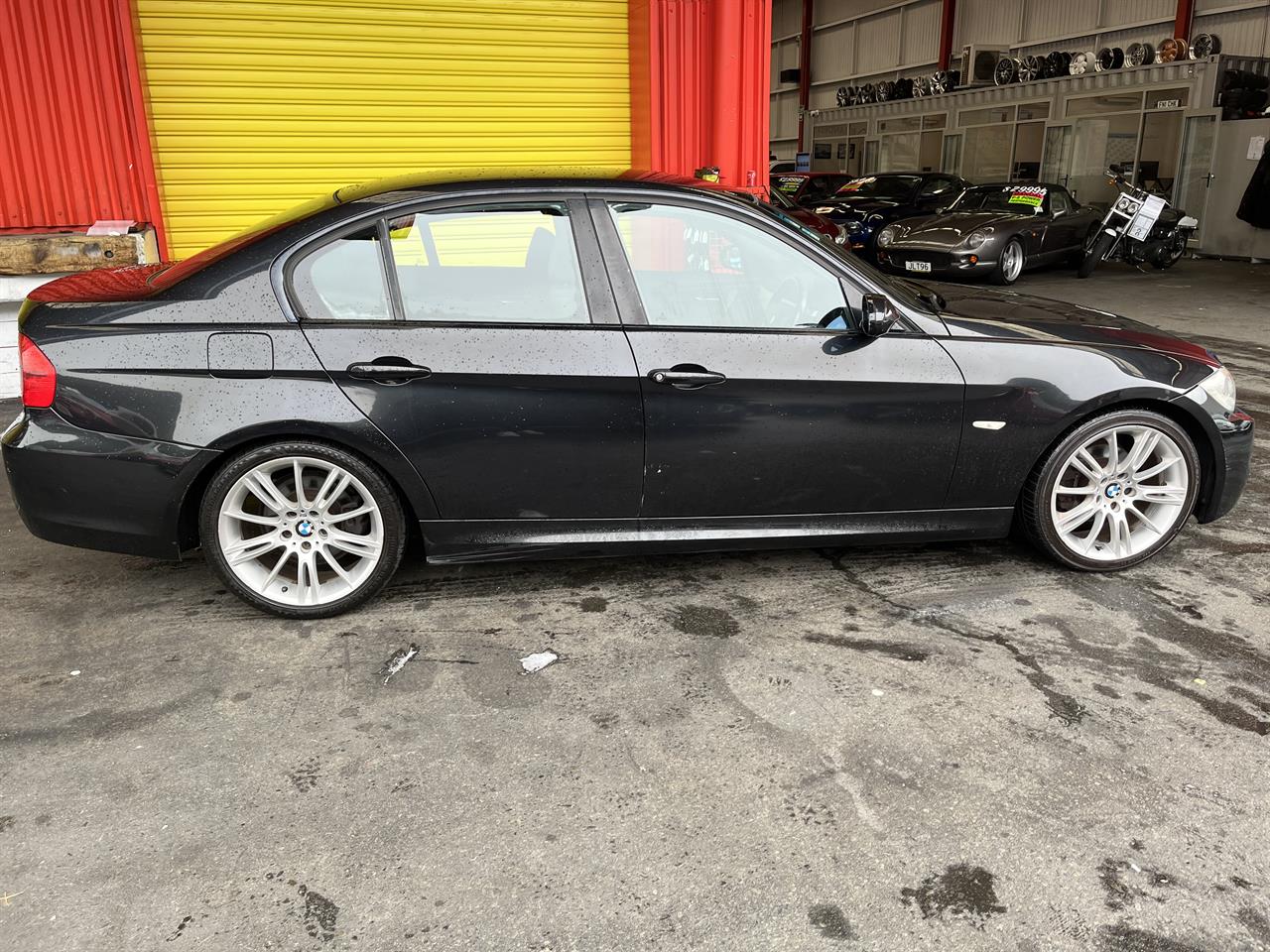 2007 BMW 320i