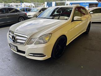 2010 Mercedes-Benz E350 - Thumbnail