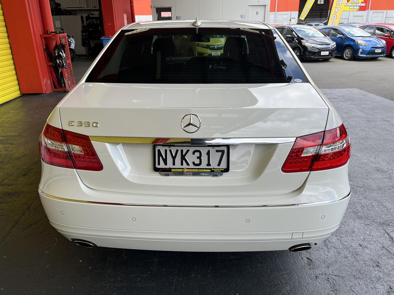 2010 Mercedes-Benz E350