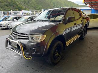 2013 Mitsubishi Triton - Thumbnail