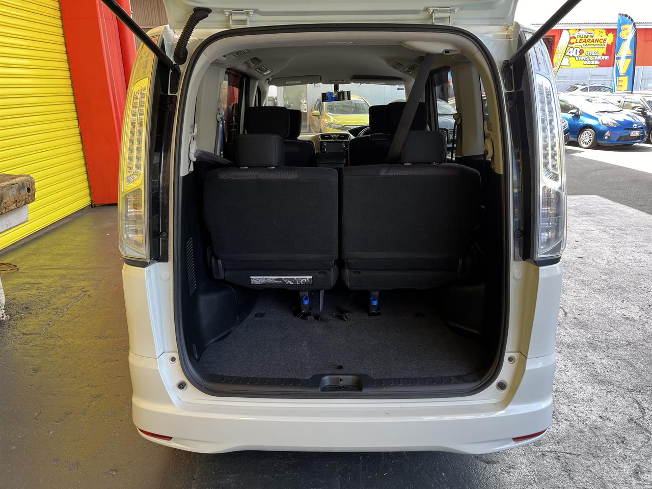 2013 Nissan Serena