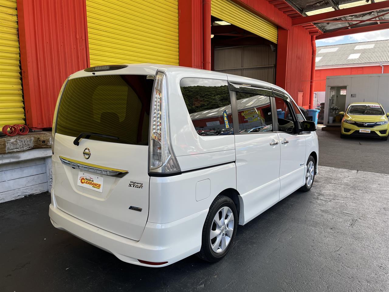 2013 Nissan Serena