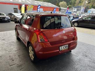 2007 Suzuki Swift - Thumbnail