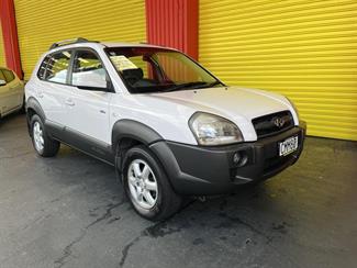 2005 Hyundai TUCSON - Thumbnail