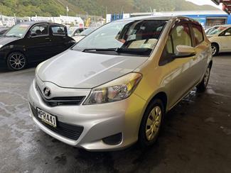 2014 Toyota Vitz - Thumbnail