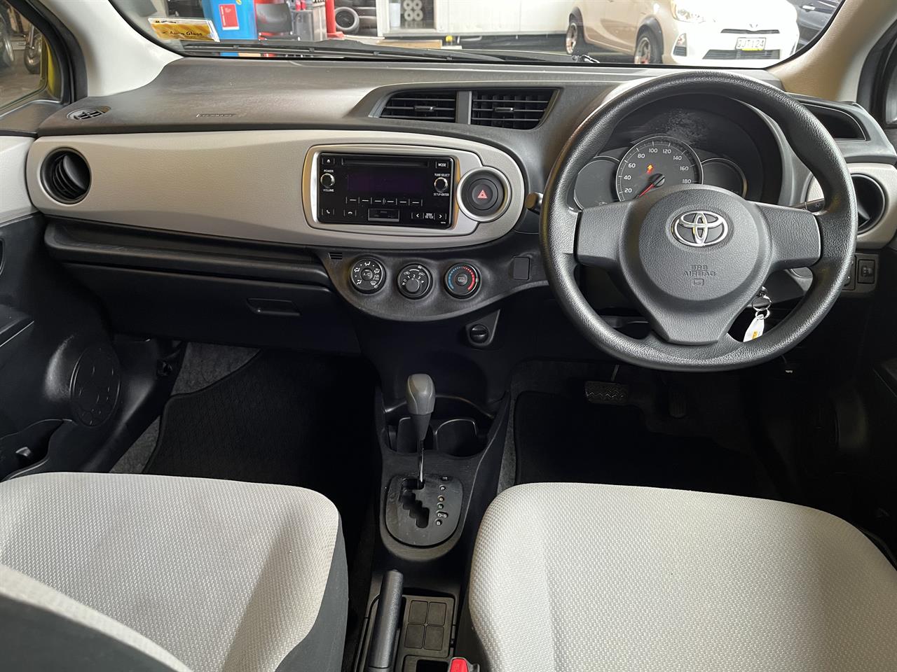 2014 Toyota Vitz