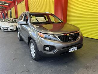 2010 Kia Sorento R - Thumbnail