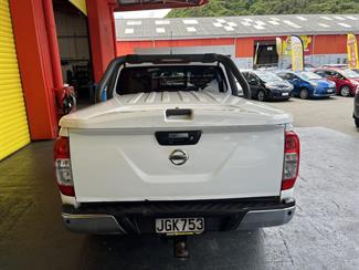 2015 Nissan Navara - Thumbnail