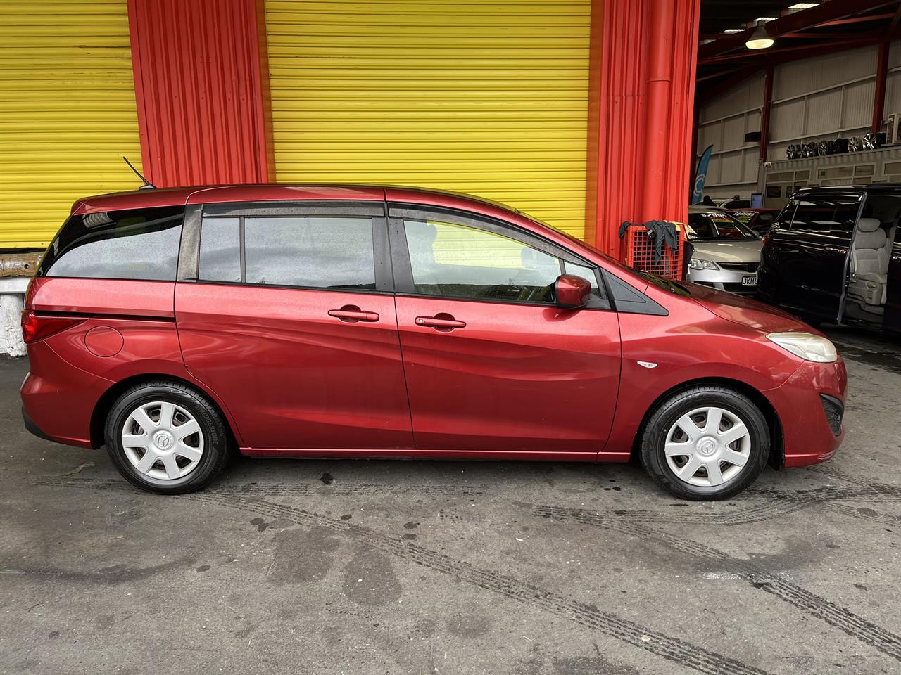 2013 Mazda Premacy