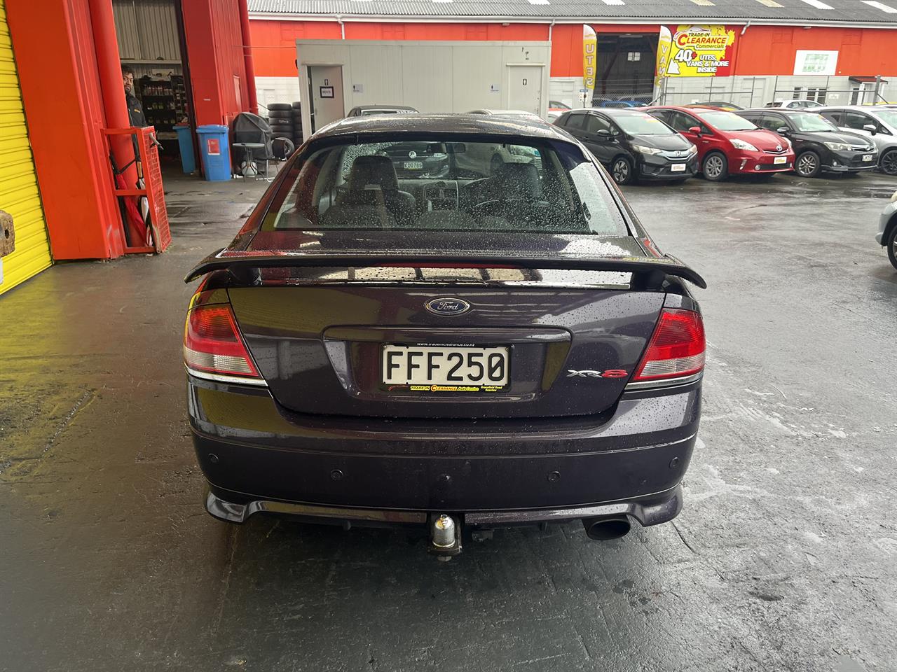 2004 Ford Falcon