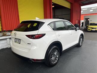 2017 Mazda Cx-5 - Thumbnail