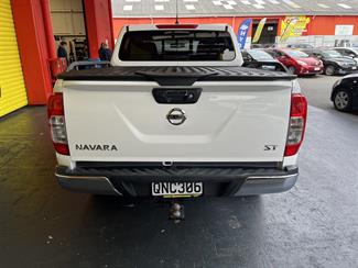 2019 Nissan Navara - Thumbnail