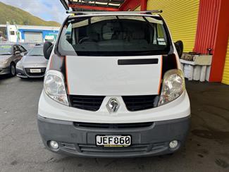 2015 Renault Trafic - Thumbnail