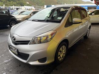 2014 Toyota Vitz - Thumbnail