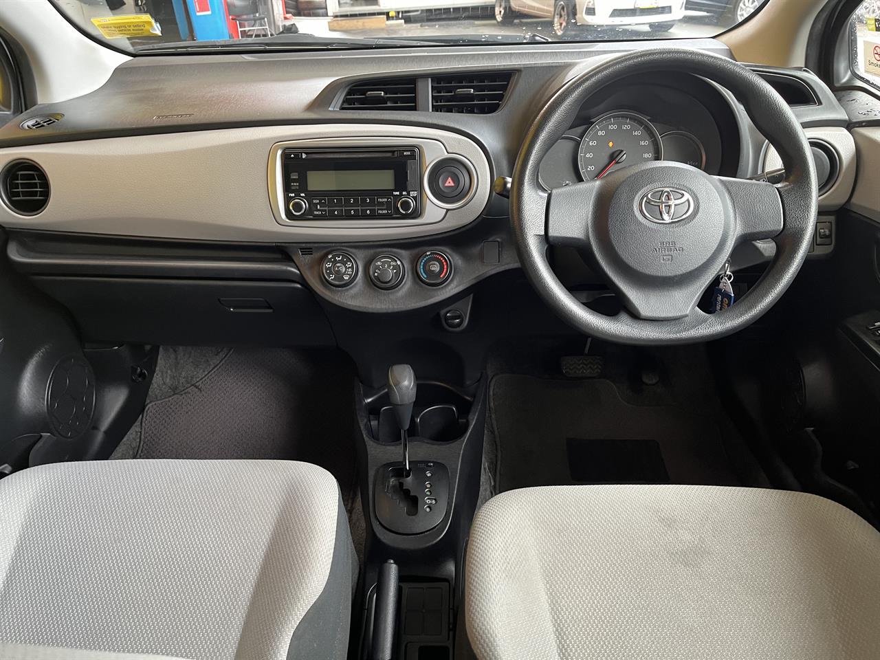 2014 Toyota Vitz