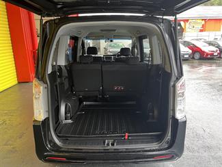 2012 Honda STEPWAGON - Thumbnail