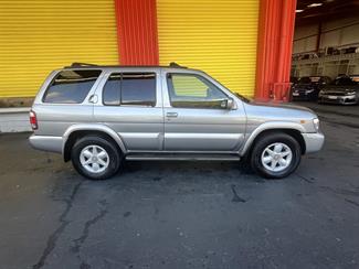 2000 Nissan pathfinder - Thumbnail