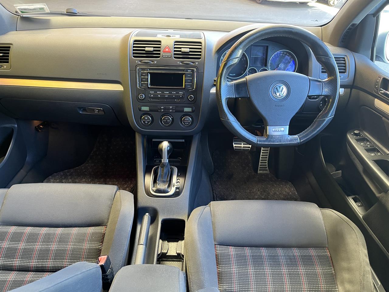 2005 Volkswagen Golf