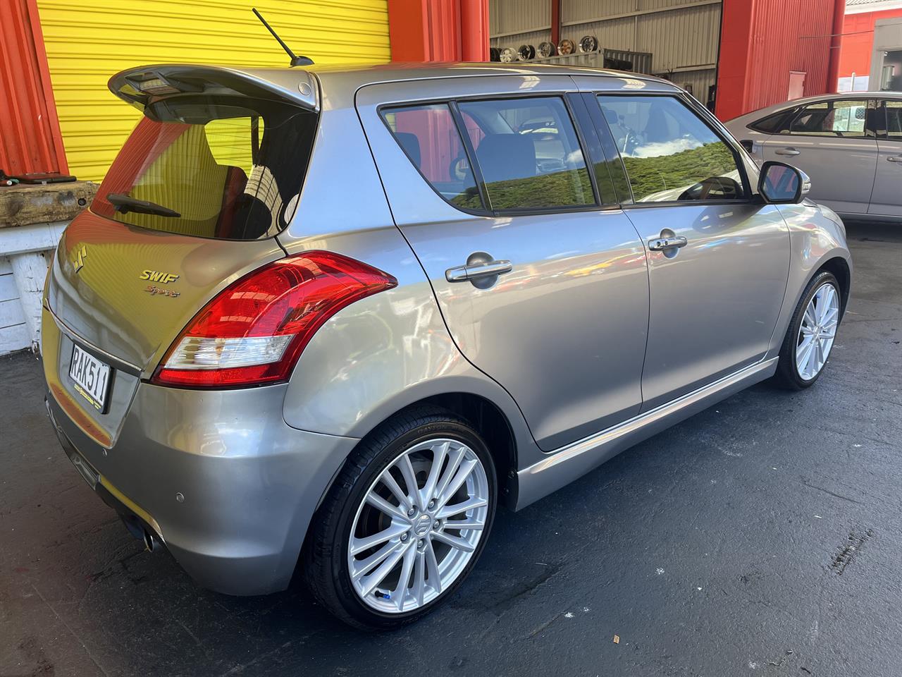 2012 Suzuki Swift