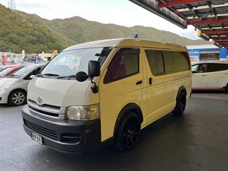 2007 Toyota Hiace - Thumbnail