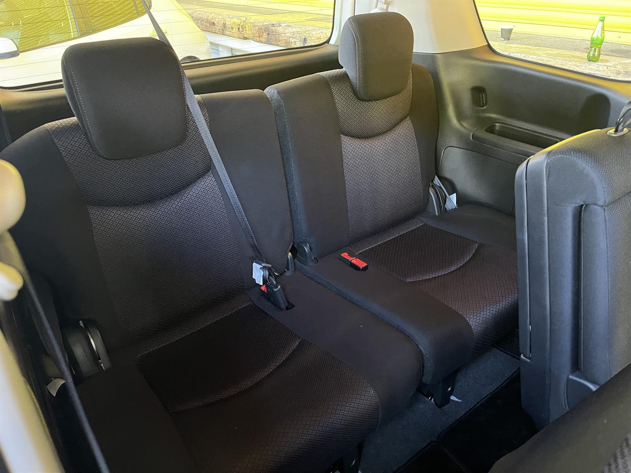 2012 Nissan Serena