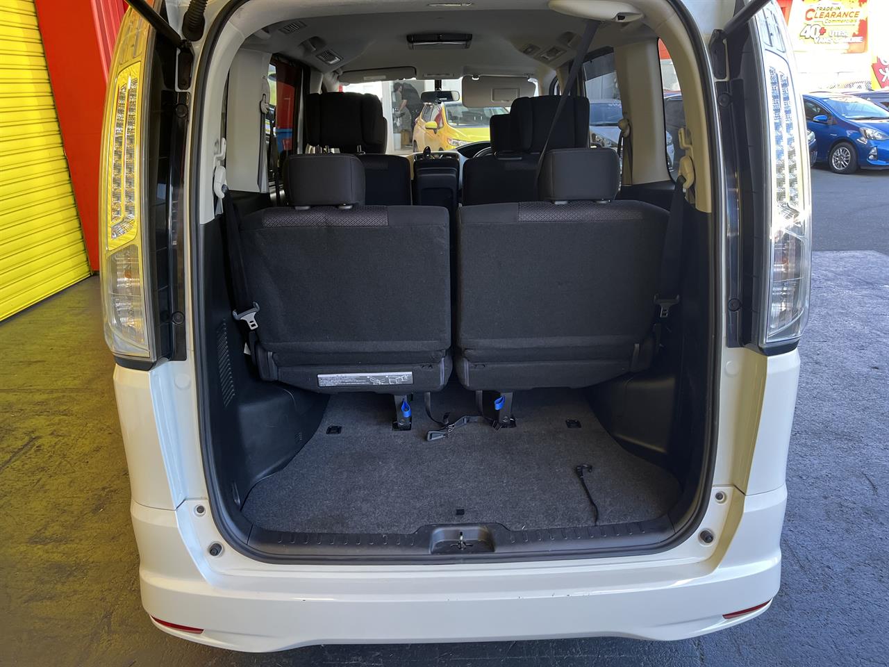 2012 Nissan Serena