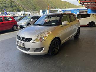 2012 Suzuki Swift - Thumbnail