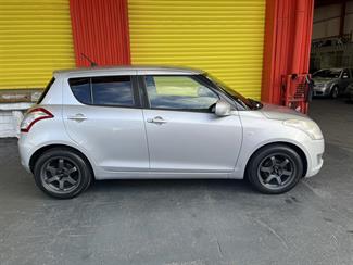 2012 Suzuki Swift - Thumbnail