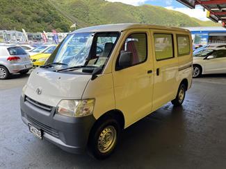 2014 Toyota Townace - Thumbnail