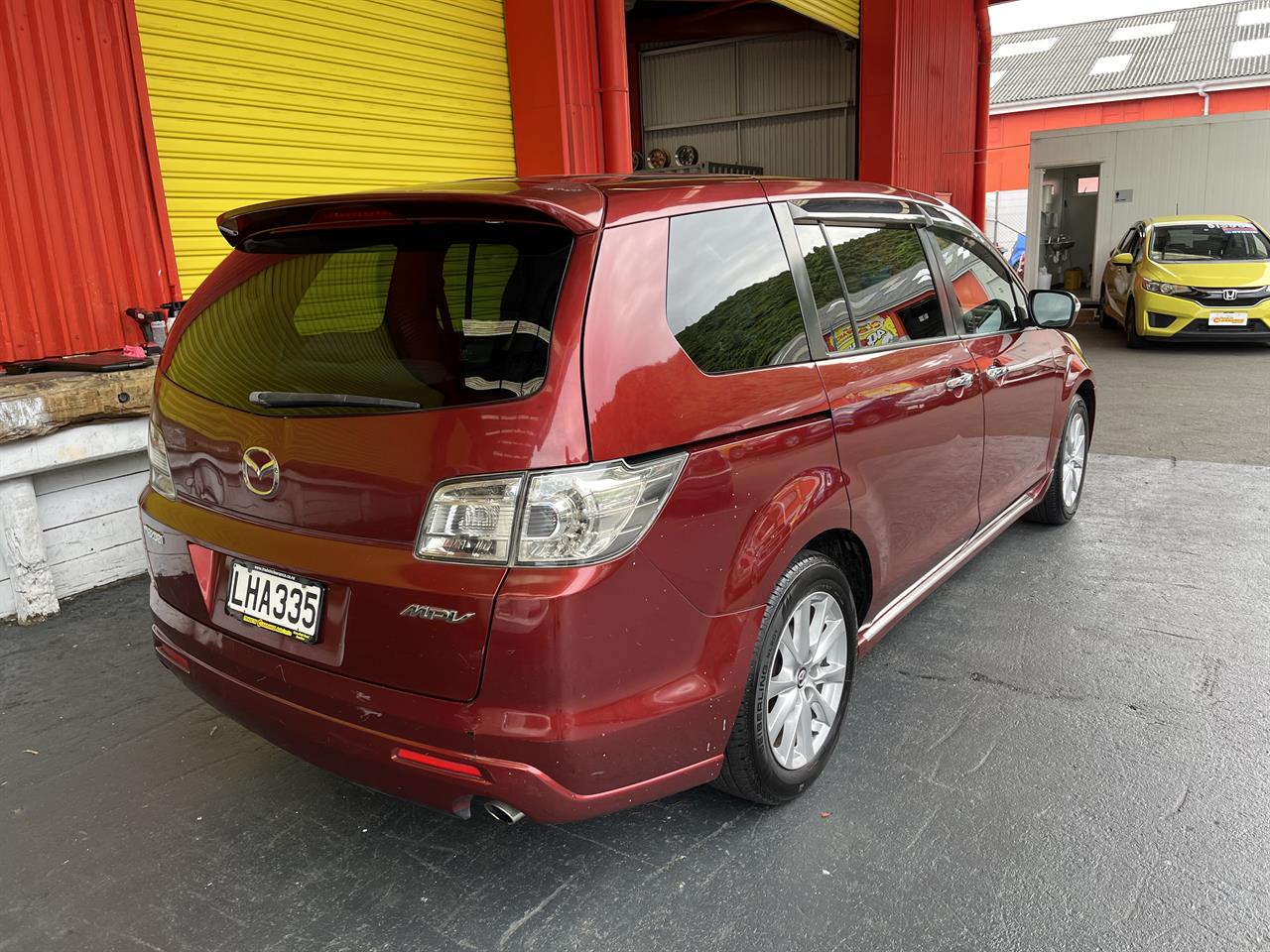 2006 Mazda MPV