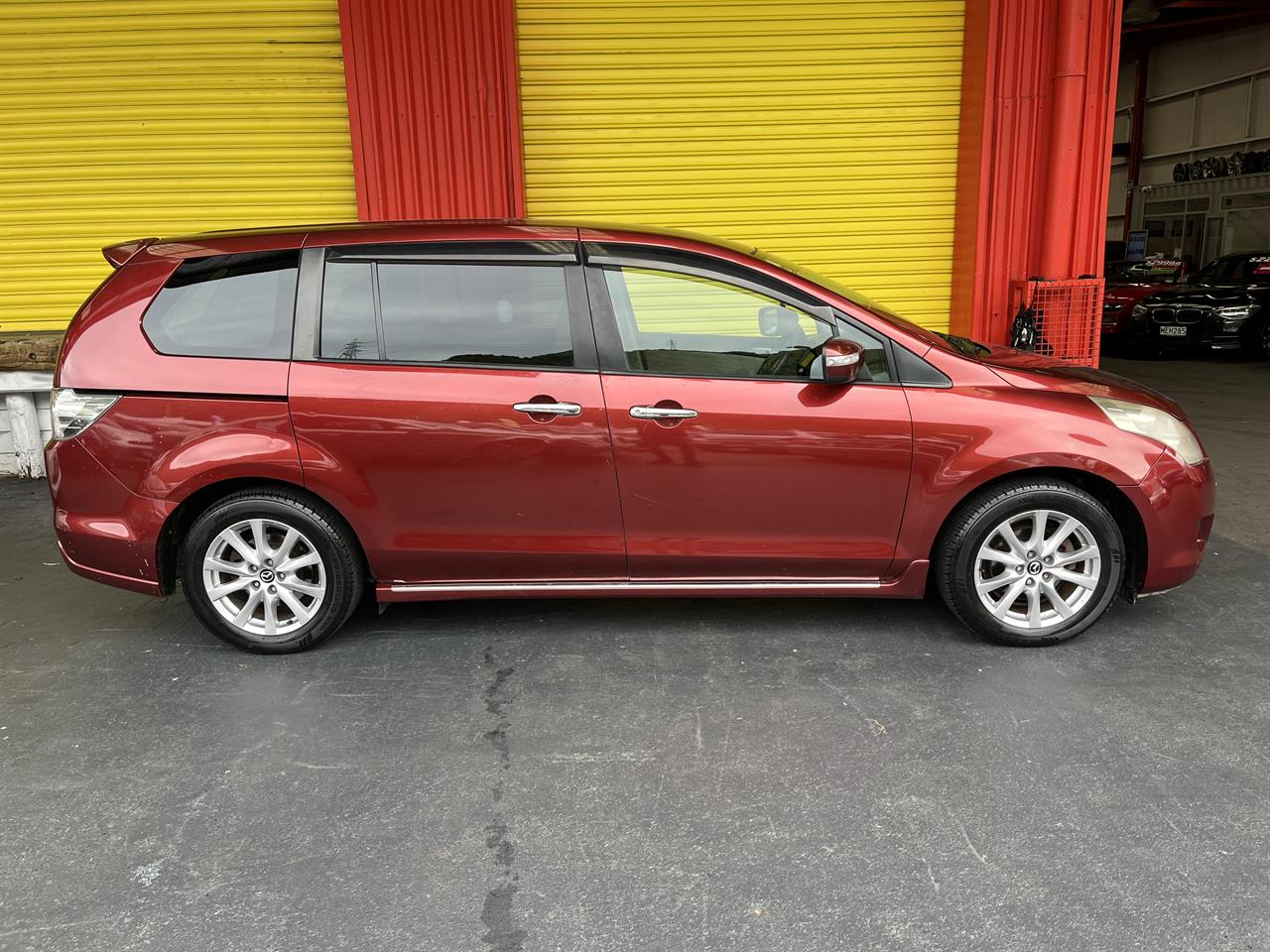 2006 Mazda MPV