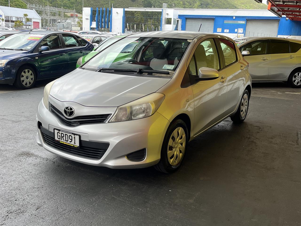 2013 Toyota YARIS