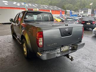 2011 Nissan Navara - Thumbnail