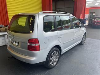 2004 Volkswagen Touran - Thumbnail