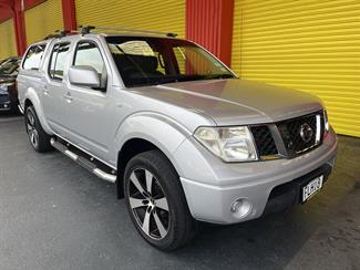 2010 Nissan Navara - Thumbnail