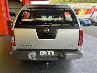 2010 Nissan Navara - Thumbnail