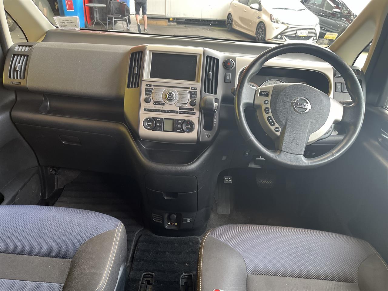 2007 Nissan Serena