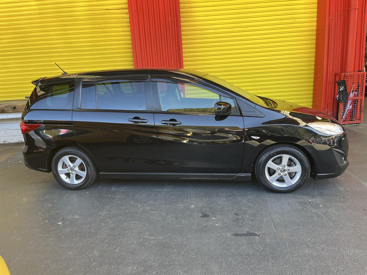 2013 Mazda Premacy