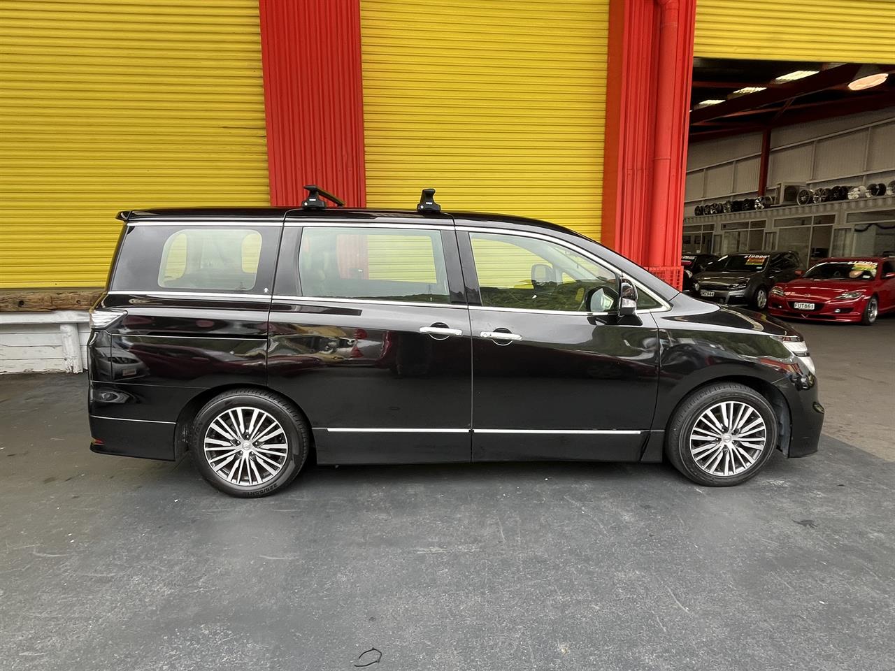 2014 Nissan ELGRAND