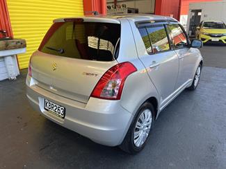 2007 Suzuki Swift - Thumbnail