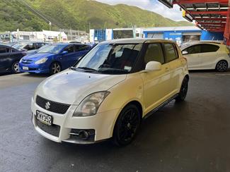 2005 Suzuki Swift - Thumbnail